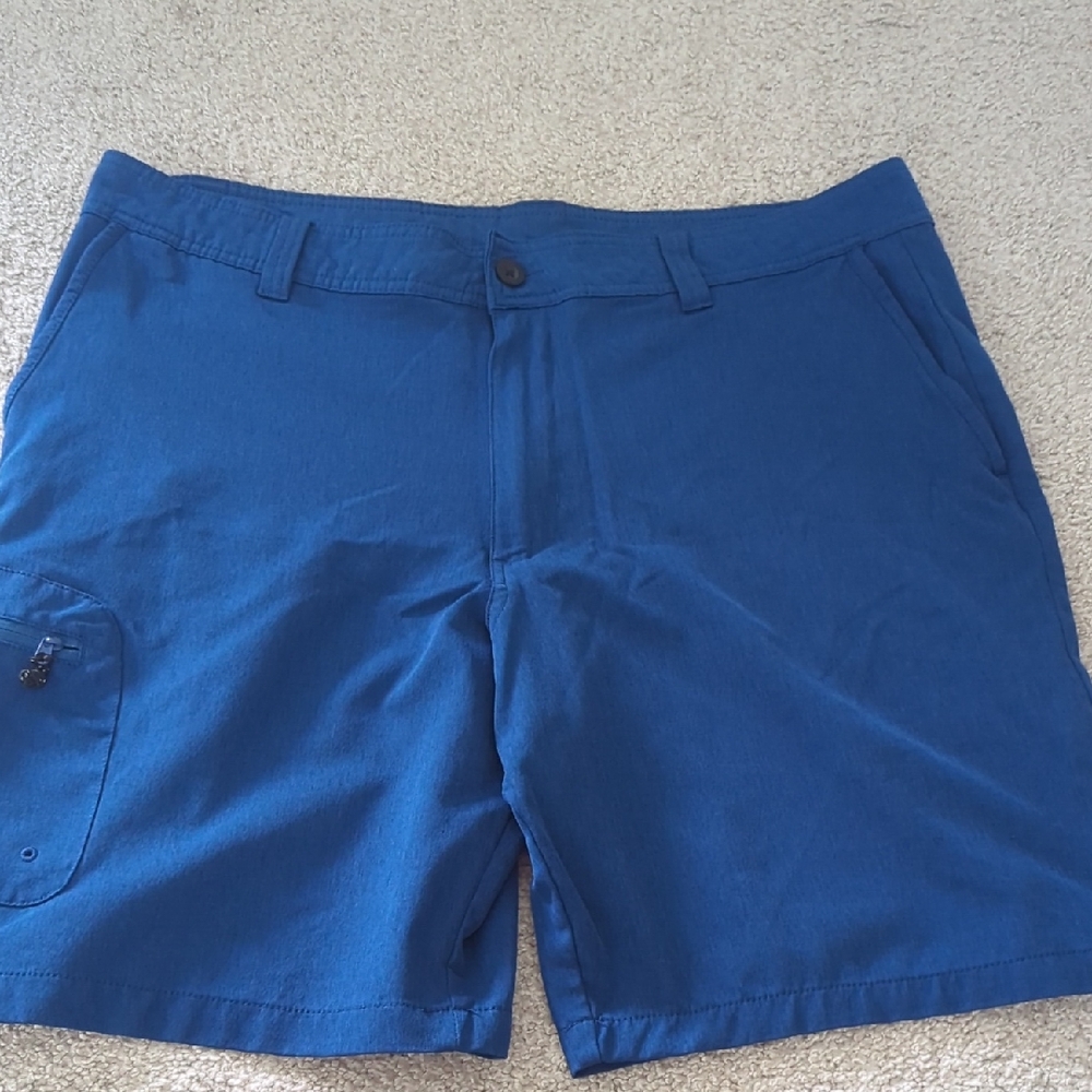 Magellan Outdoors Blue Cargo Shorts Lightweight Design